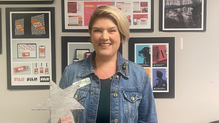 Kaci Richter with Not Too Shabby award